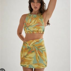 NWT ONE MILE THE LABEL JESSICA TOP AND MINI SKIRT PALM SET PRINT